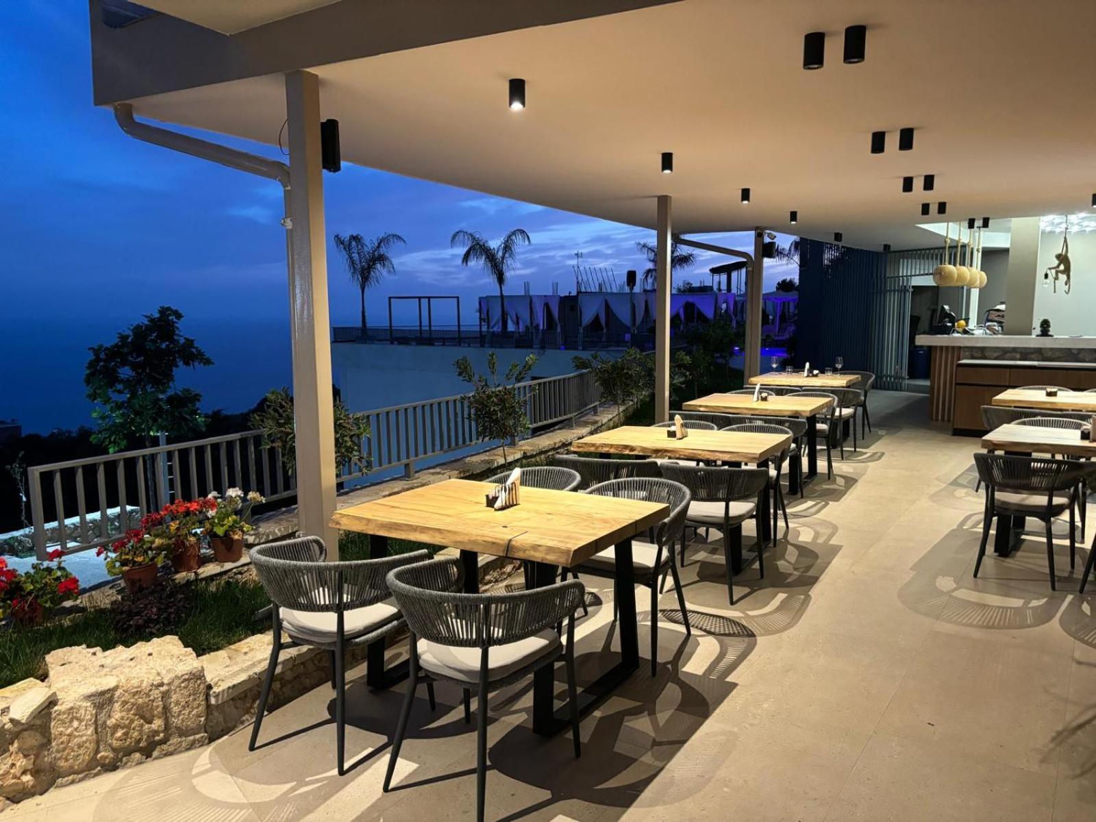 Amare Hotel Palase Exterior photo